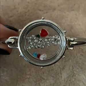 Origami Owl Jewelry - Origami Owl Love bracelet Origami Owl Jewelry - Origami Owl Love bracelet